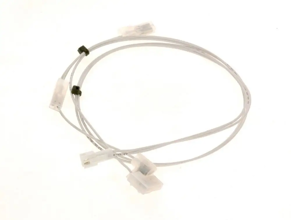 BOSCH Kabelbaum mit mehreren Anschlüssen, bestehend aus flexiblen Leitungen in transparentem Material. Ideal für elektrische Verbindungen in verschiedenen Anwendungen.
